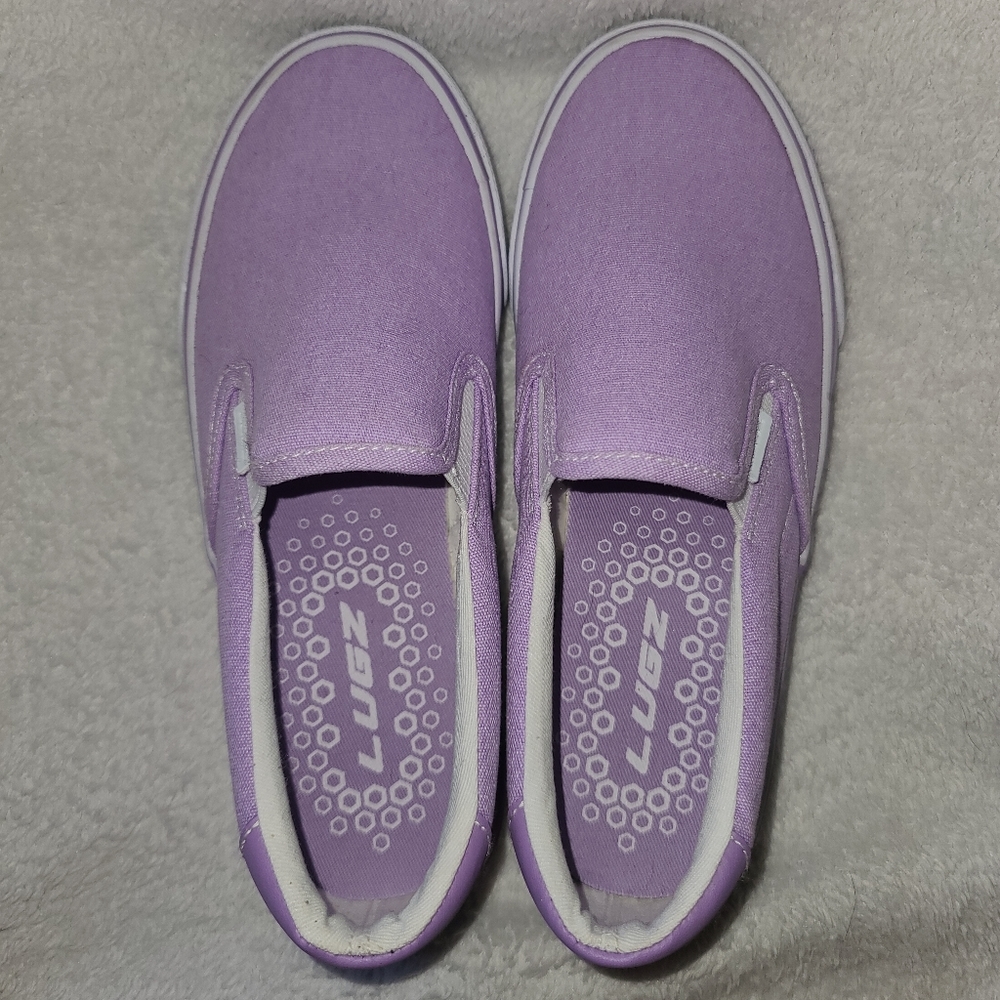 Womens Size 6.5 Lugz slip on sneakers
